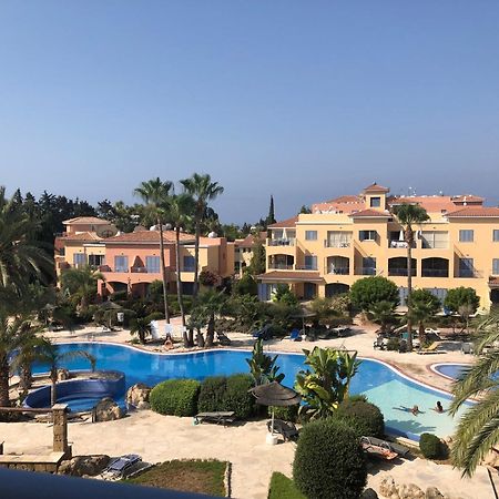 Limnaria Gardens - 1 Bedroom, Sunny Apartment With Stunning Pool Views Пафос Екстер'єр фото