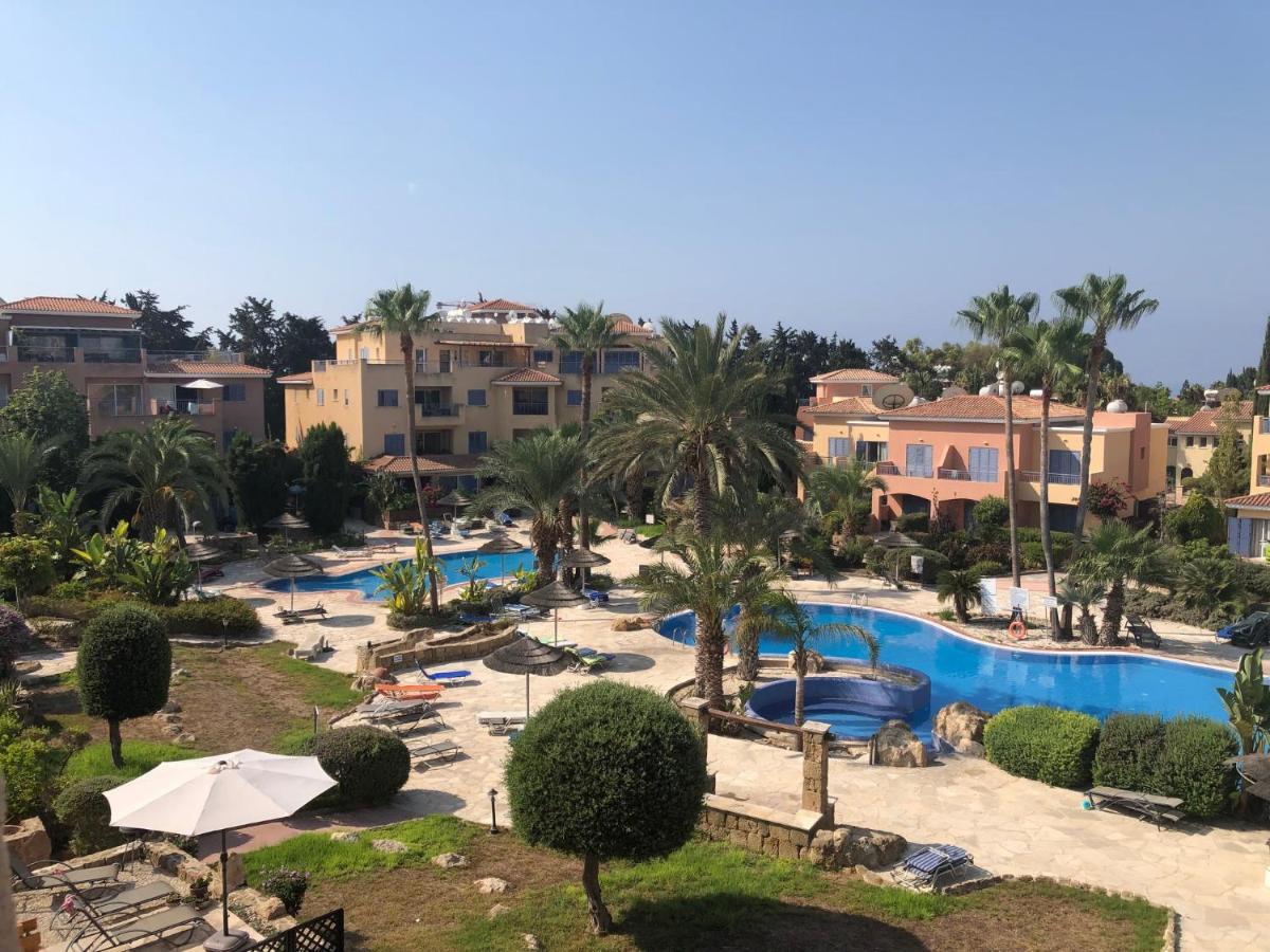 Limnaria Gardens - 1 Bedroom, Sunny Apartment With Stunning Pool Views Пафос Екстер'єр фото
